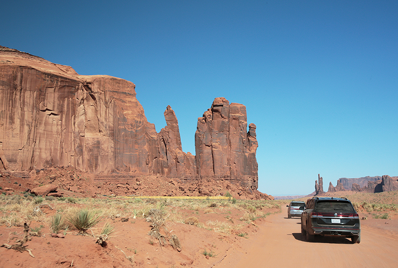 Monument Valley : Arizona Landscapes : Landscape Photos : Richard Moore : Photographer